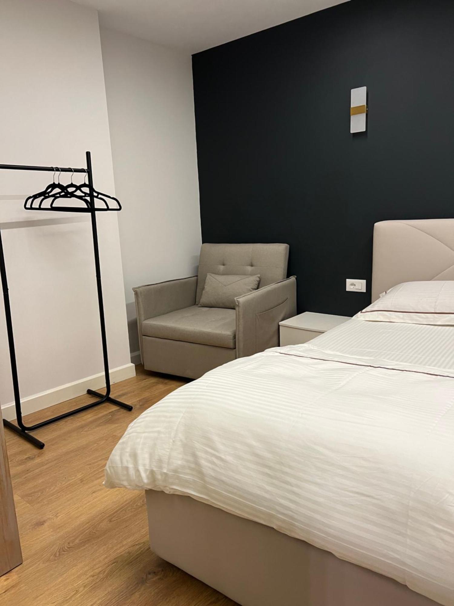 Port View Apartment 1 Durres Ngoại thất bức ảnh